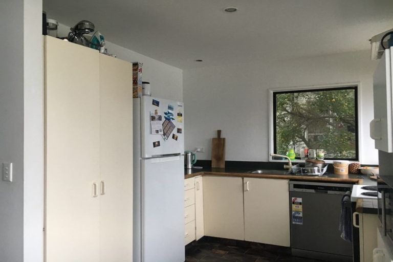 Photo of property in 17b Wynyard Crescent, Fernhill, Queenstown, 9300