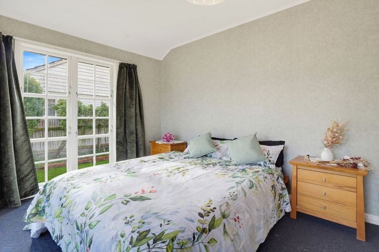 Photo of property in 59 Weston Avenue, Roslyn, Palmerston North, 4414