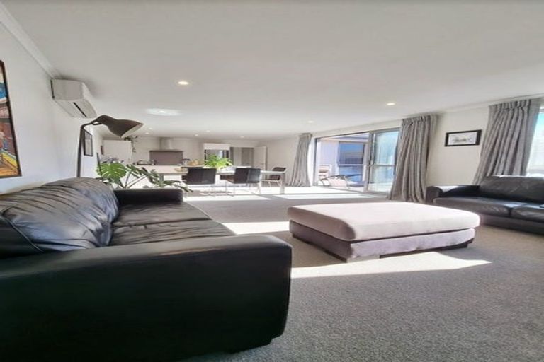 Photo of property in 8 Air Race Lane, Halswell, Christchurch, 8025