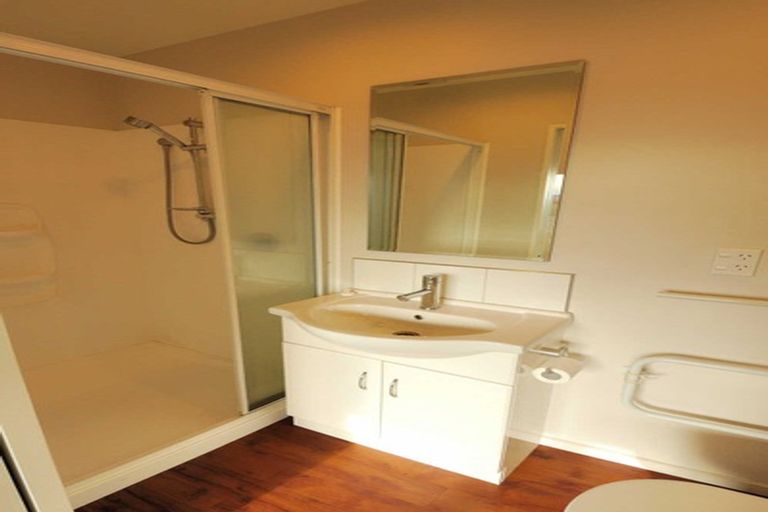 Photo of property in 1/130 Packe Street, Edgeware, Christchurch, 8013