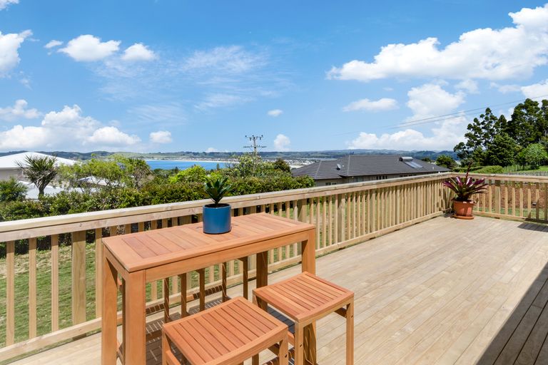 Photo of property in 112a Ti Point Road, Ti Point, Leigh, 0985