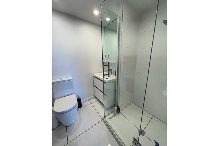 Photo of property in Pinnacle On Victoria, 1102/160 Victoria Street, Te Aro, Wellington, 6011