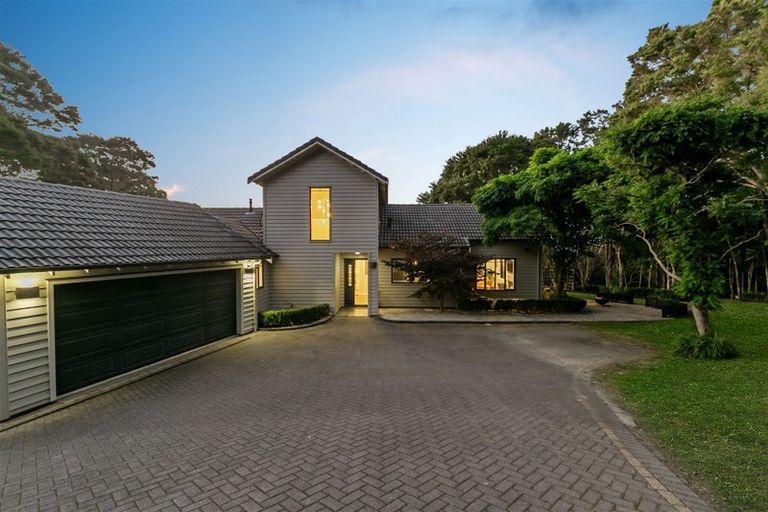 Photo of property in 251 Kaipara Road, Papakura, 2582