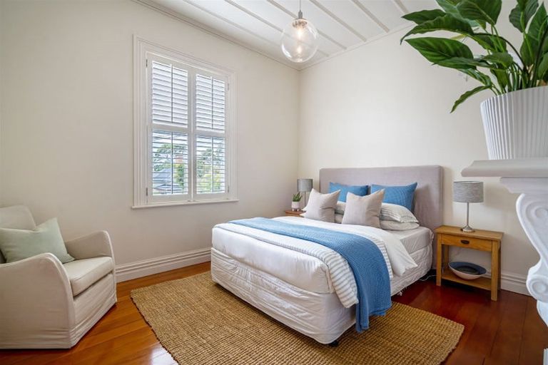 Photo of property in 7 Tainui Road, Devonport, Auckland, 0624