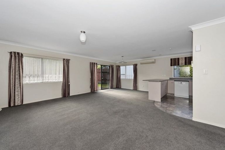 Photo of property in 15b Forest Lake Road, Forest Lake, Hamilton, 3200