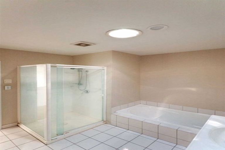 Photo of property in 19 Whiteleigh Avenue, Addington, Christchurch, 8024