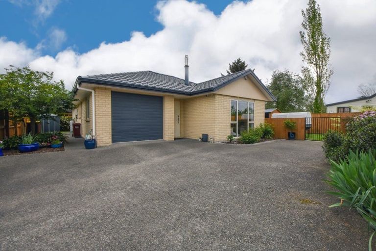Photo of property in 3a Madison Street, Carterton, 5713
