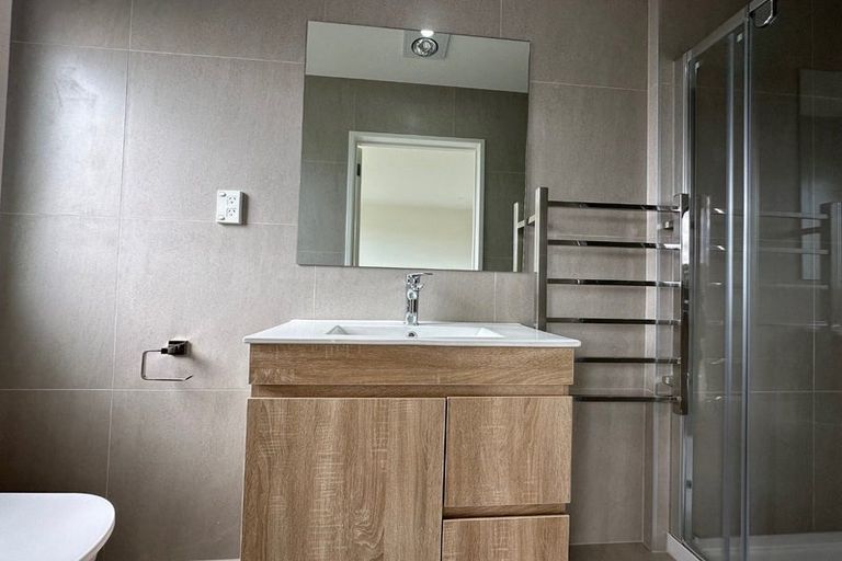 Photo of property in 6/28 Ludlow Terrace, Totara Vale, Auckland, 0627