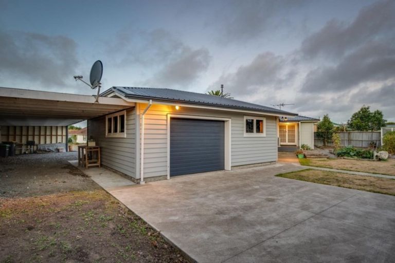 Photo of property in 56 Bickerton Street, Wainoni, Christchurch, 8061
