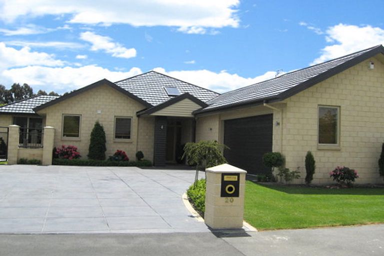 Photo of property in 20 Springwater Avenue, Northwood, Christchurch, 8051