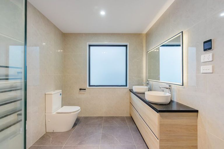 Photo of property in 36 Longshore Drive, Long Bay, Auckland, 0630