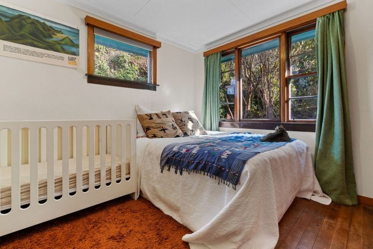 Photo of property in 74 Manapouri Street, Ravensbourne, Dunedin, 9022