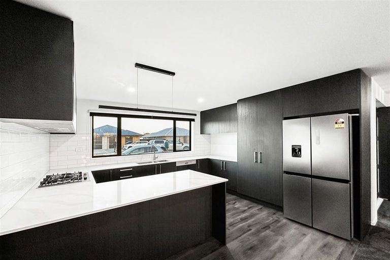 Photo of property in 27 Crossley Avenue, Woodend, 7610