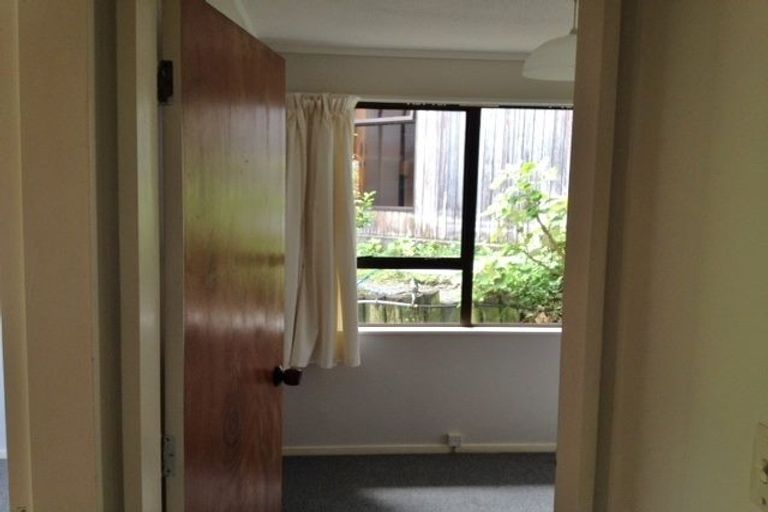 Photo of property in 42 Viewmont Drive, Harbour View, Lower Hutt, 5010