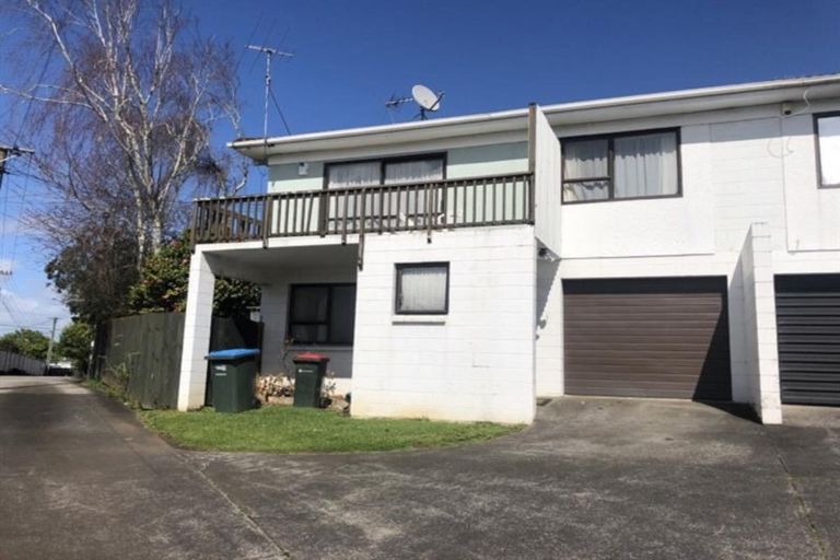 Photo of property in 1/15 Hamlin Road, Mount Wellington, Auckland, 1060