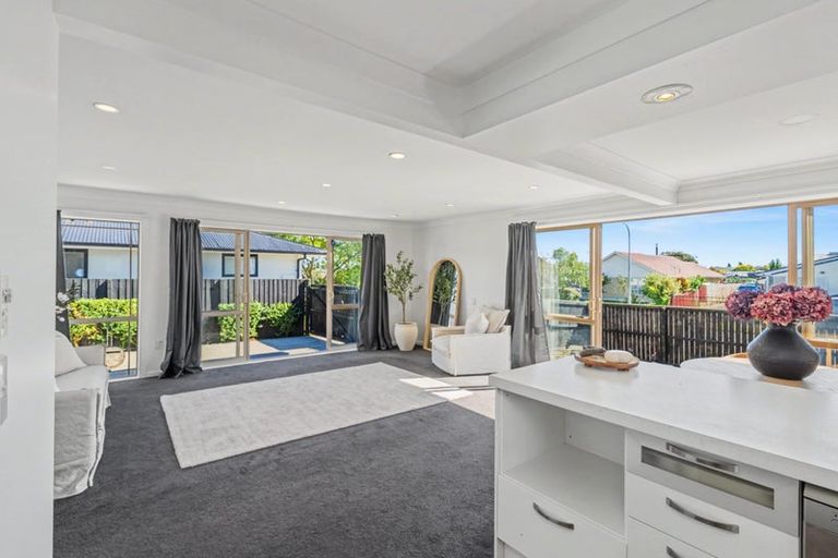 Photo of property in 66 Bickerton Street, Wainoni, Christchurch, 8061