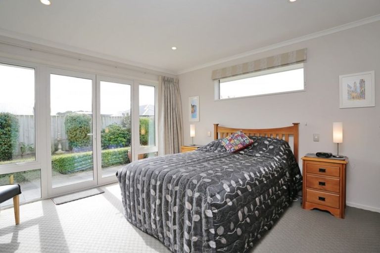 Photo of property in 10 Northside Drive, Waikiwi, Invercargill, 9810