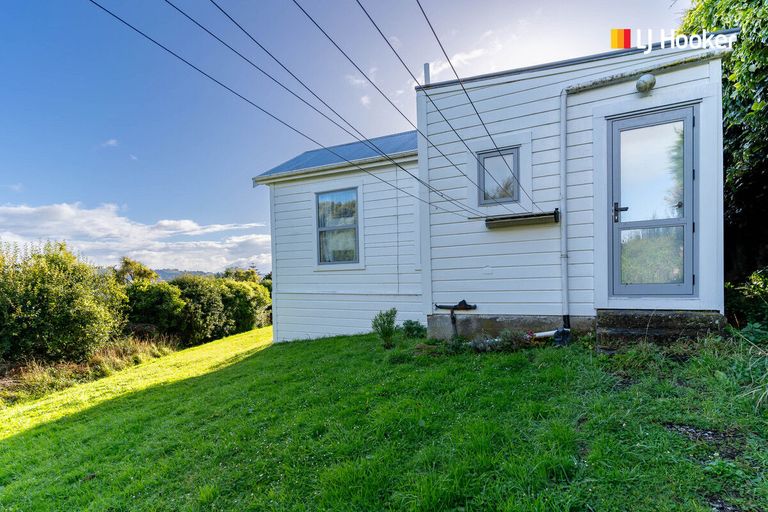 Photo of property in 22 Moerangi Street, Broad Bay, Dunedin, 9014