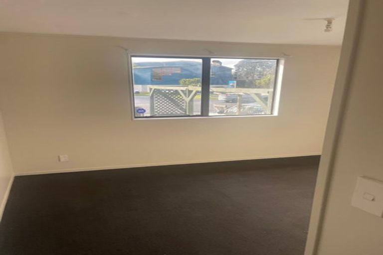 Photo of property in 37 Kerrs Road, Wiri, Auckland, 2104