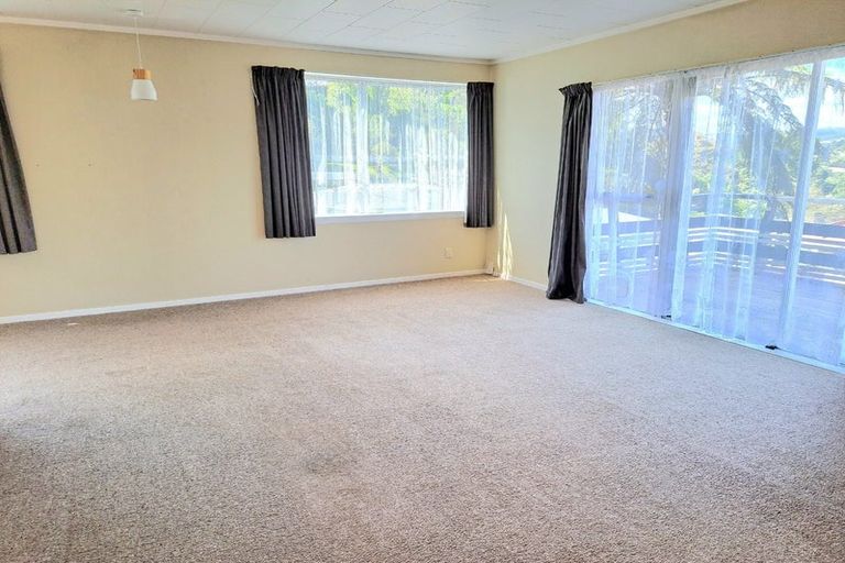 Photo of property in 23a Manor Drive, Stokes Valley, Lower Hutt, 5019