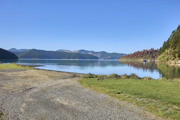 Photo of property in 16 Hakahaka Road, Port Underwood, Picton, 7281