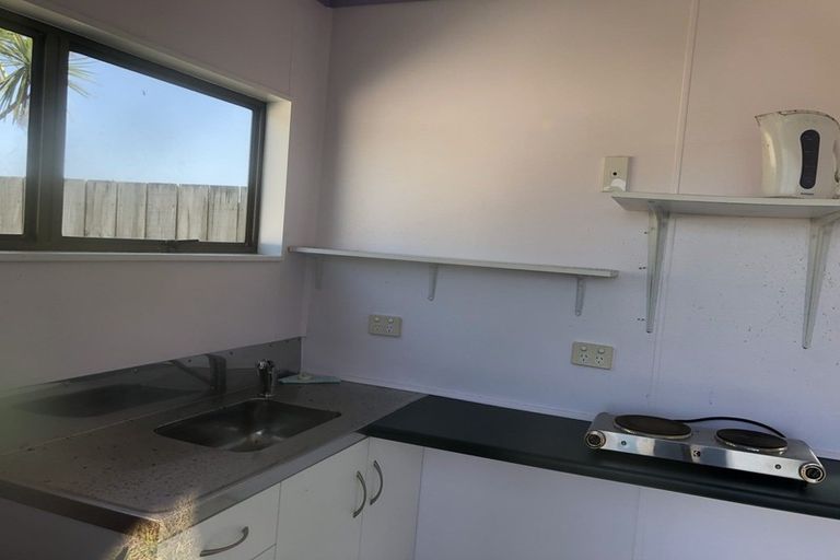 Photo of property in 5 North Street, Mokau, 4376