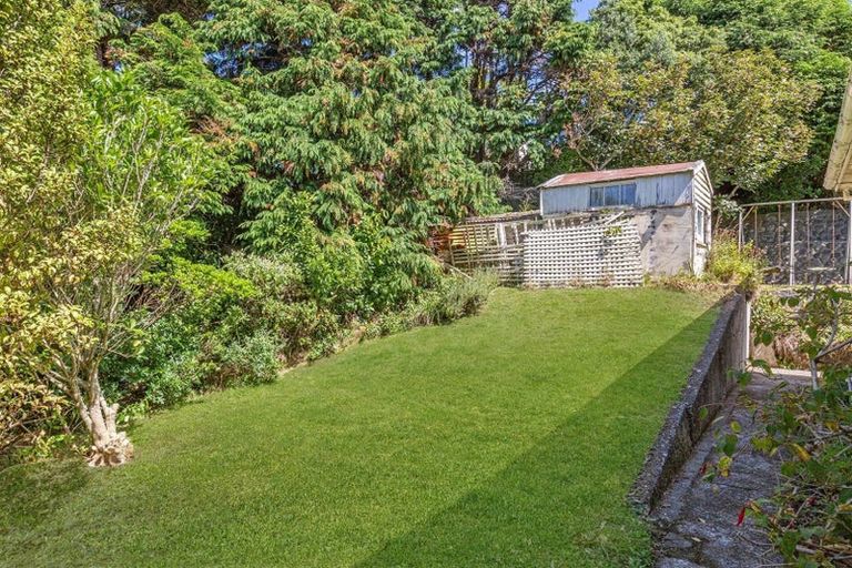 Photo of property in 4 Tainui Terrace, Tawa, Wellington, 5028