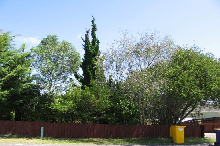 Photo of property in 81 Stott Avenue, Birkdale, Auckland, 0626