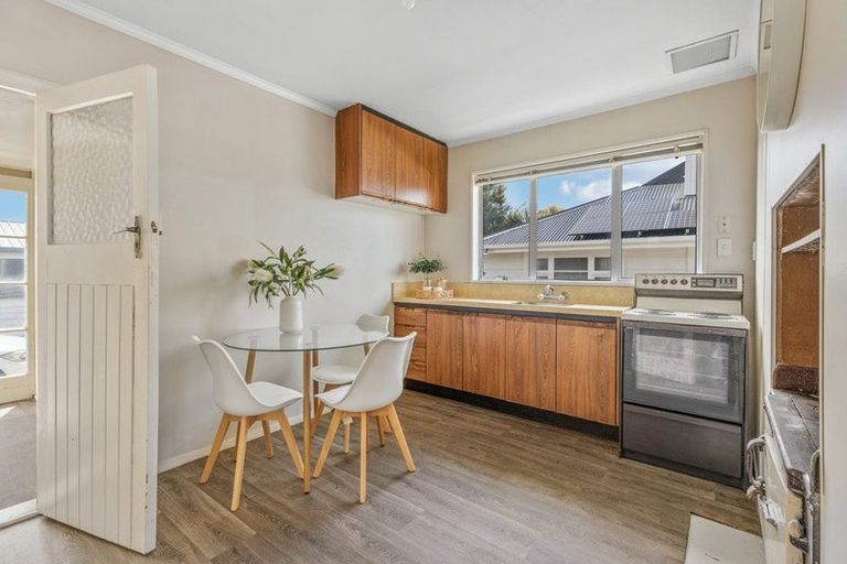 Photo of property in 37 Neill Street, Hornby, Christchurch, 8042