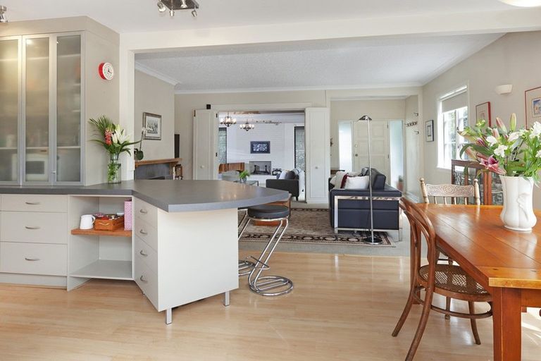 Photo of property in 106 Bryndwr Road, Bryndwr, Christchurch, 8052