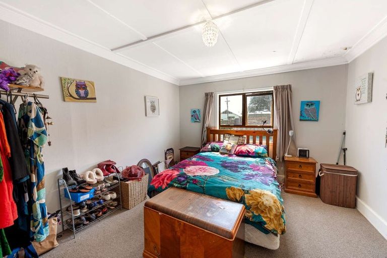 Photo of property in 32 Manuka Street, Castlecliff, Whanganui, 4501
