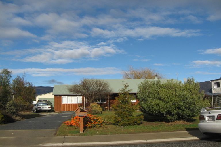 Photo of property in 4 Mercury Place, Wanaka, 9305