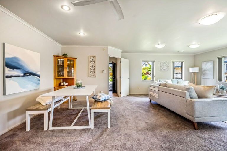 Photo of property in 11 Conifer Grove, Te Kamo, Whangarei, 0112