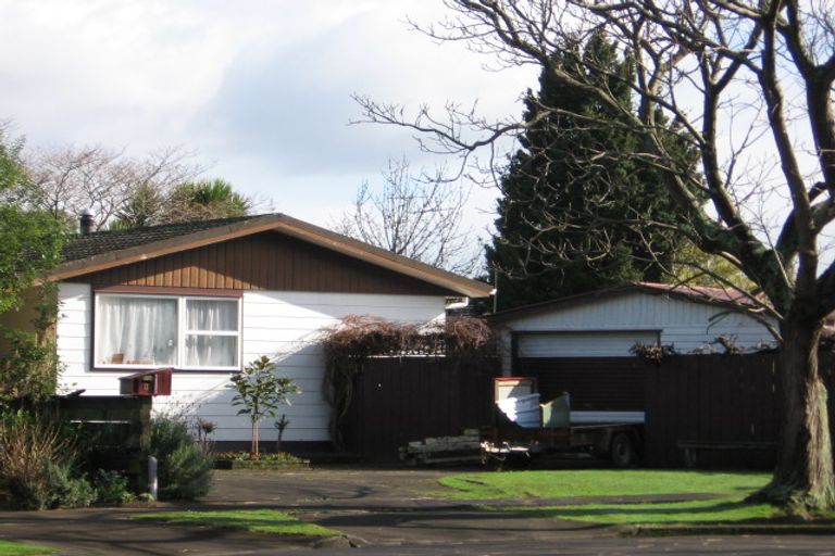 Photo of property in 8 Otira Place, Awapuni, Palmerston North, 4412