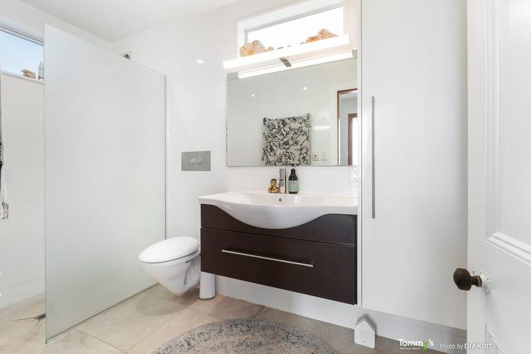 Photo of property in 35 Khyber Road, Seatoun, Wellington, 6022