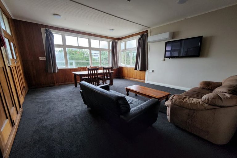 Photo of property in 48 Aurora Terrace, Kelburn, Wellington, 6012