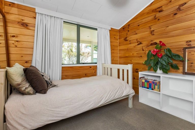 Photo of property in 8a Nimon Street, Havelock North, 4130