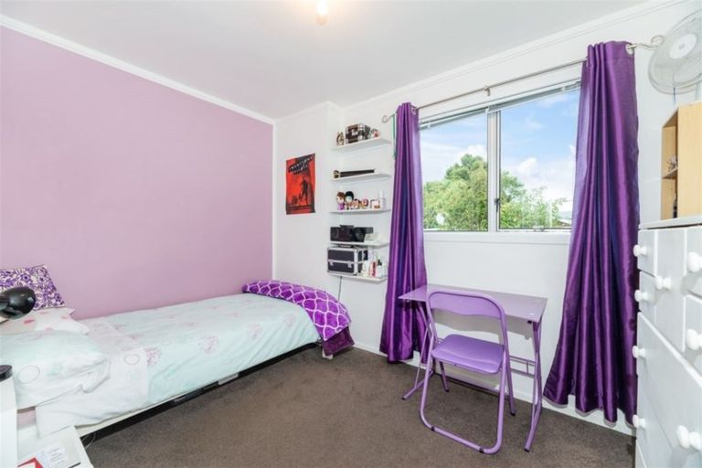 Photo of property in 60 Waimumu Road, Massey, Auckland, 0614
