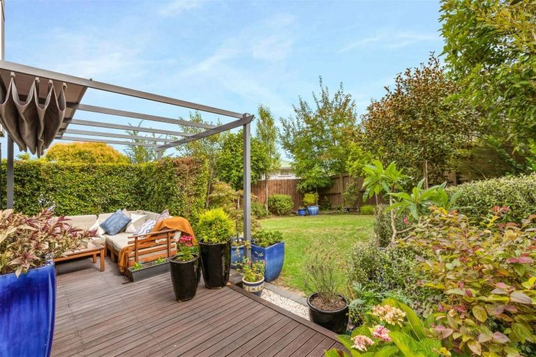 Photo of property in 16a Wharf Road, Te Atatu Peninsula, Auckland, 0610