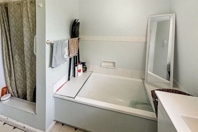 Photo of property in 62 Glandovey Road, Fendalton, Christchurch, 8052