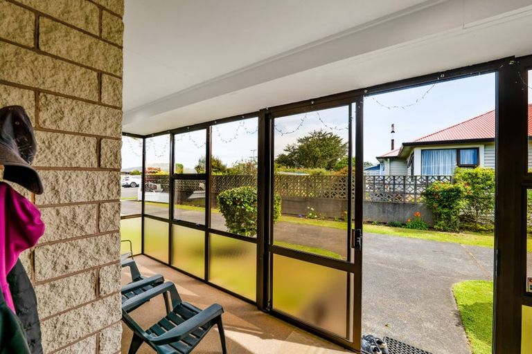 Photo of property in 180 Waihi Road, Hawera, 4610