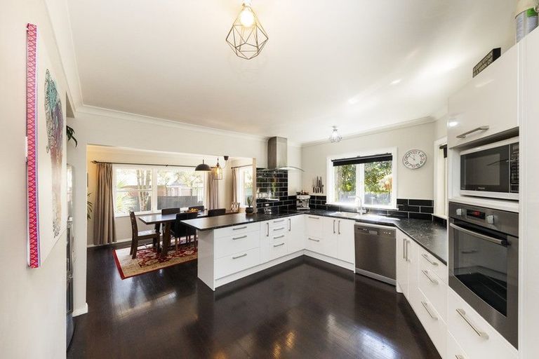 Photo of property in 49 Fitzherbert East Road, Aokautere, Palmerston North, 4471