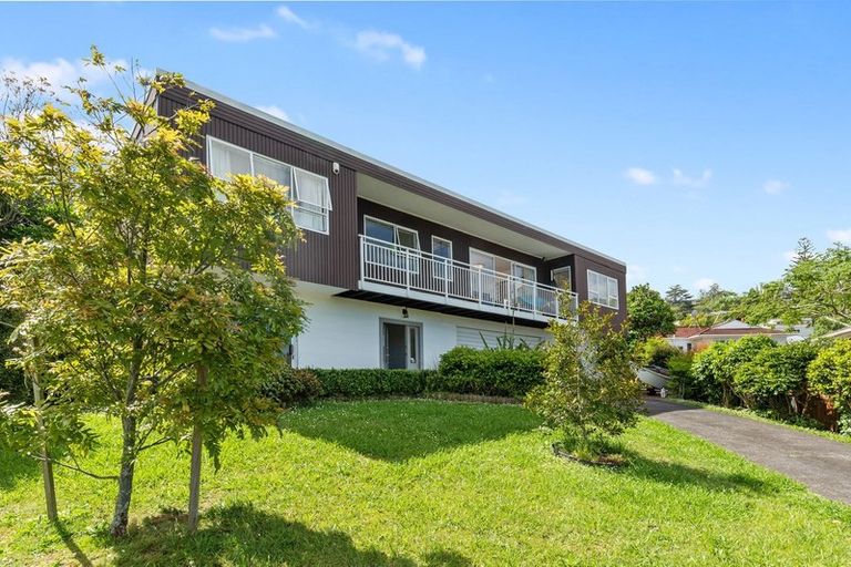 Photo of property in 94 Stapleford Crescent, Browns Bay, Auckland, 0630