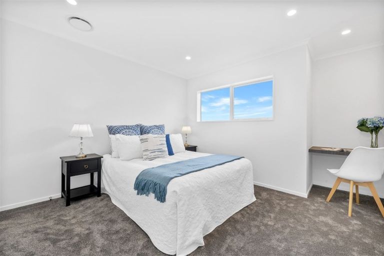 Photo of property in 13 Drumconnell Drive, Flat Bush, Auckland, 2019