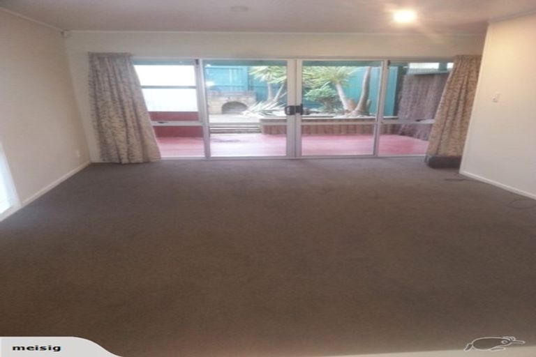 Photo of property in 2/14 Wood Street, Papakura, 2110