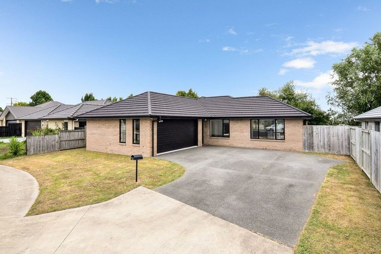 Photo of property in 18 Oolong Court, Huntington, Hamilton, 3210