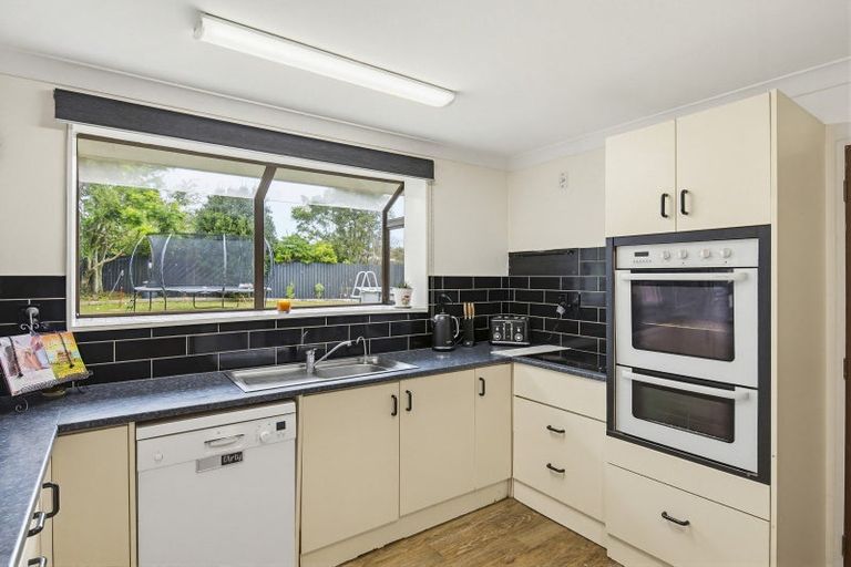 Photo of property in 1 Graham Street, Shannon, 4821