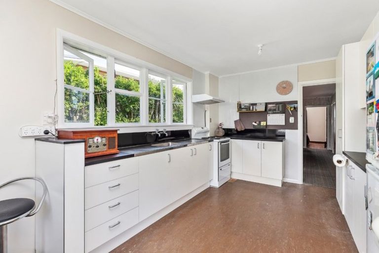 Photo of property in 11 Hector Street, Seatoun, Wellington, 6022