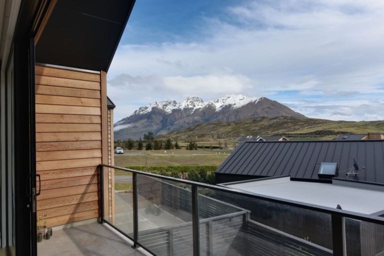 Photo of property in 39 Rannoch Drive, Jacks Point, Queenstown, 9371