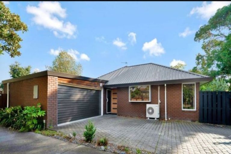 Photo of property in 60b Opawa Road, Waltham, Christchurch, 8023